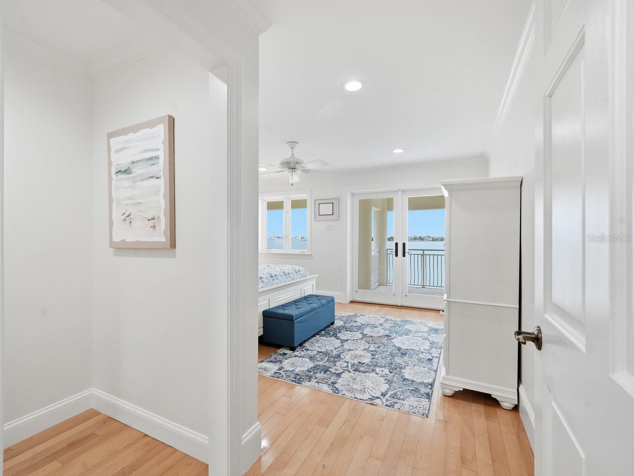 TB8541449 Property Photo 46