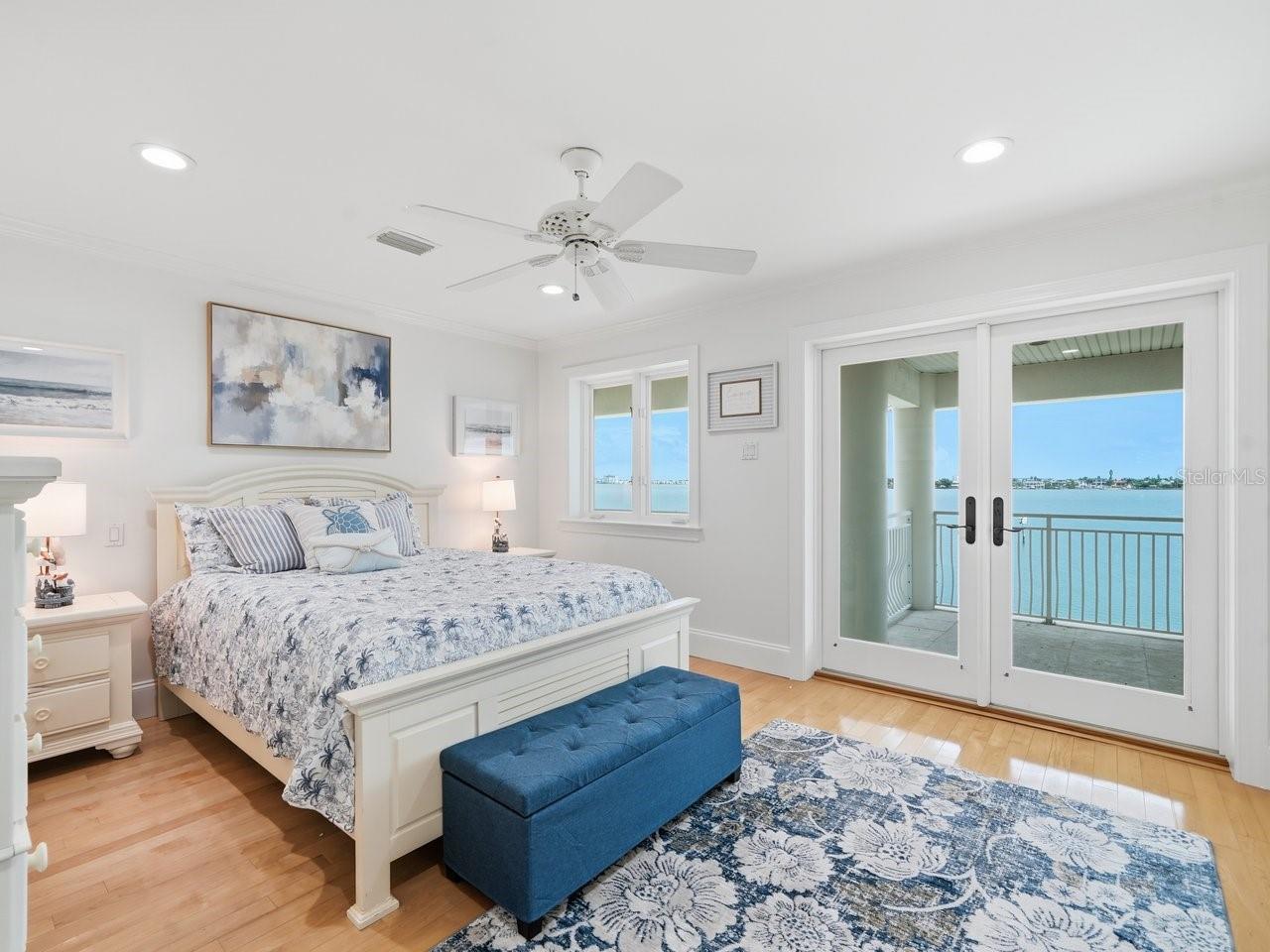 TB8541449 Property Photo 47