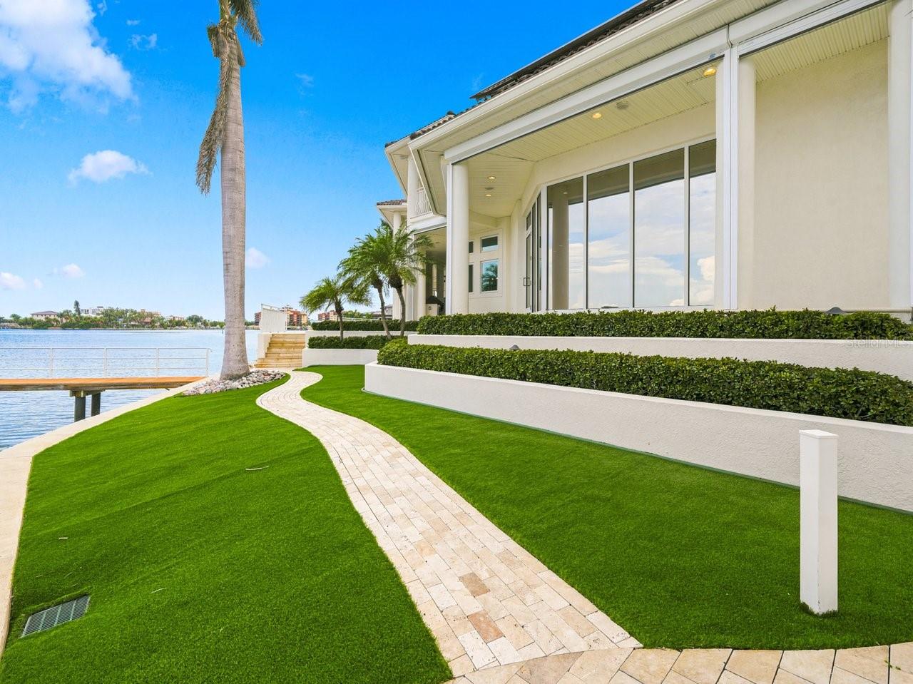 TB8541449 Property Photo 63