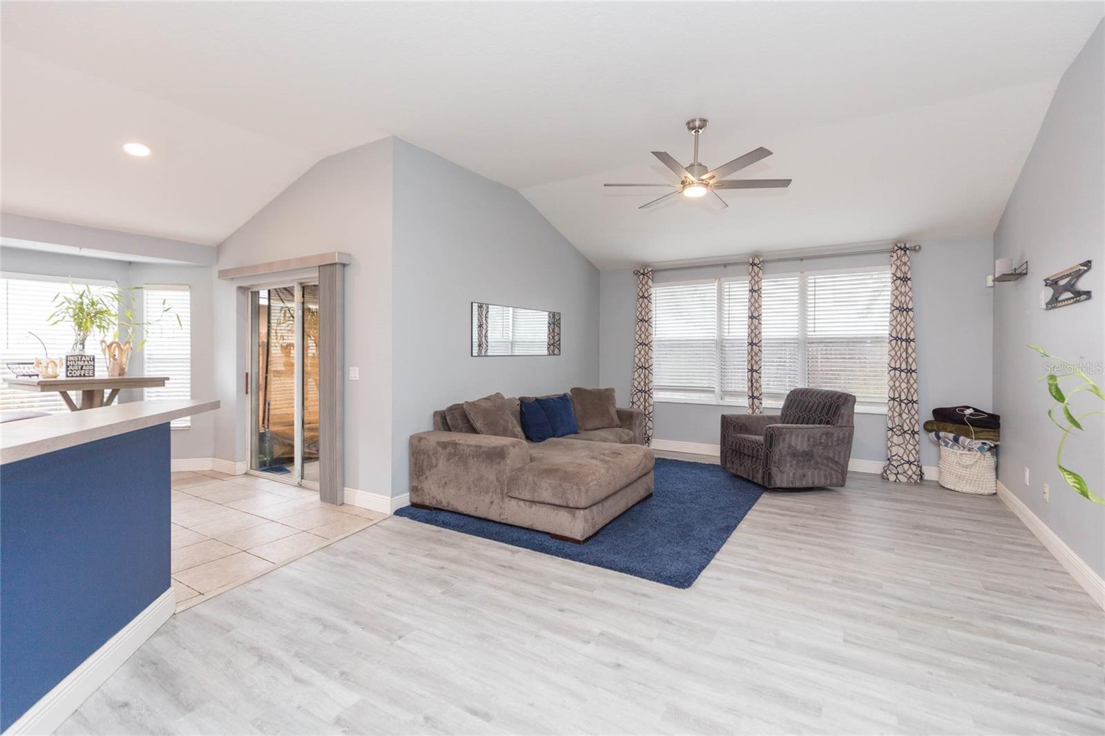 11706 Pure Pebble Dr Property Photo 7