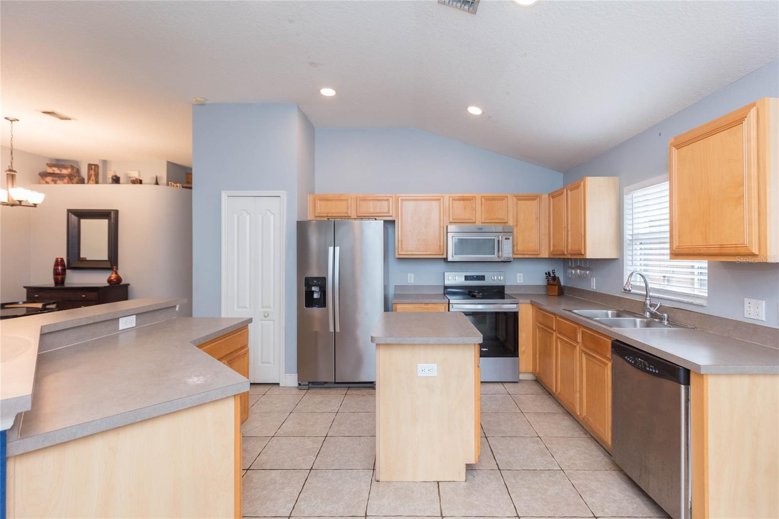 11706 Pure Pebble Dr Property Photo 16