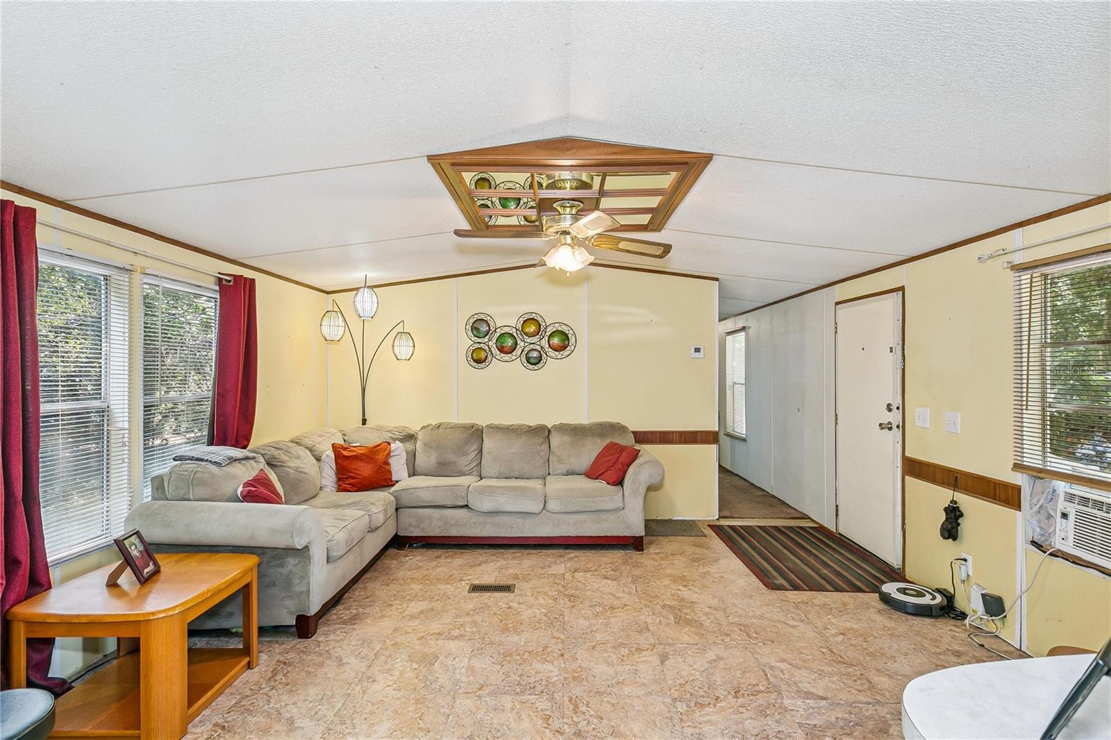 2323 Camors Rd Property Photo 5