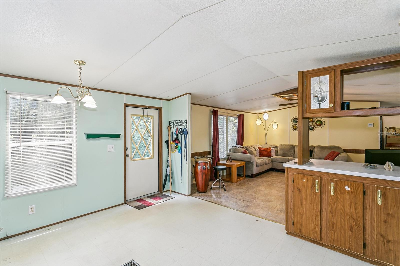 2323 Camors Rd Property Photo 15