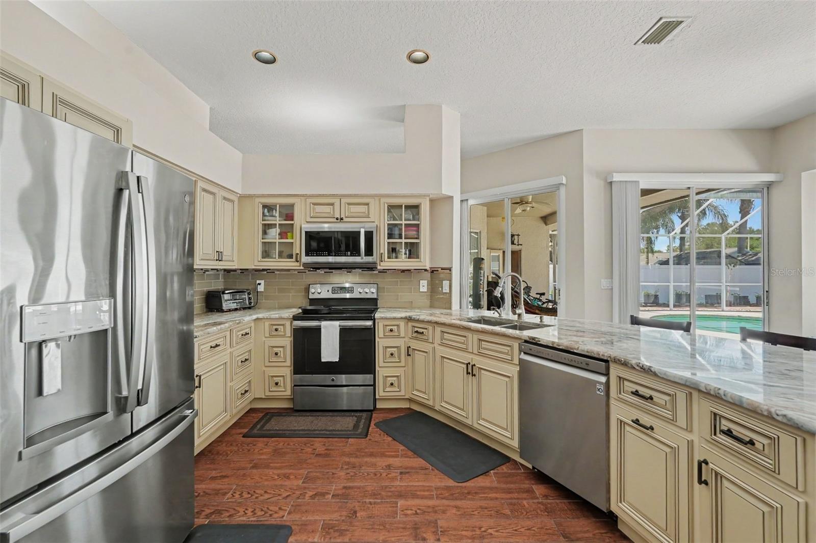 12410 Driftstone Way Property Photo 3