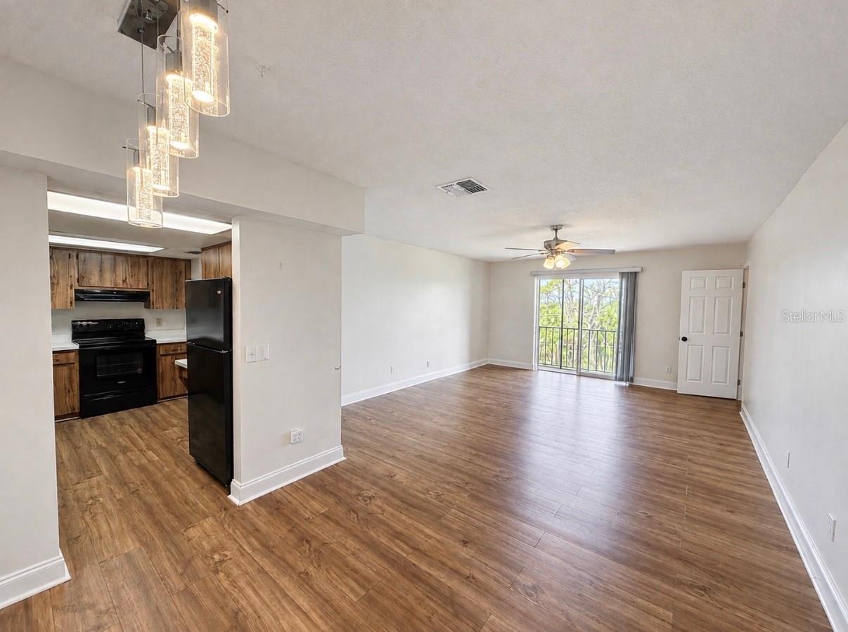 5541 Bay Blvd #550 Property Photo 2