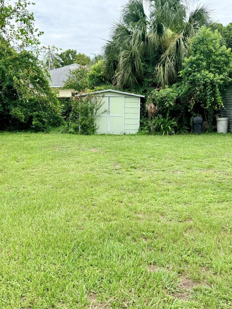 2709 S Shine Ave Property Photo 7