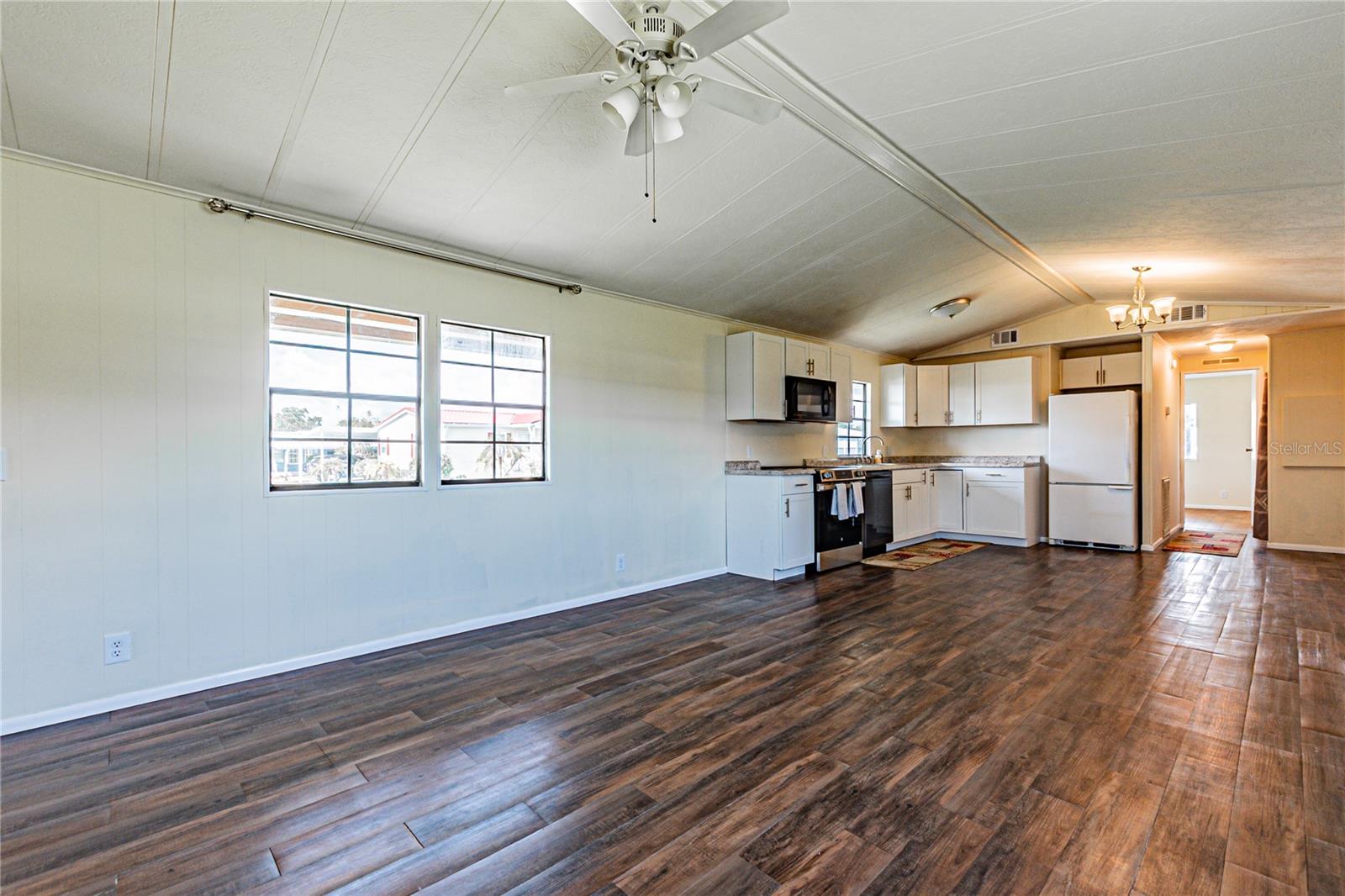 36301 Coronet Way Property Photo 15