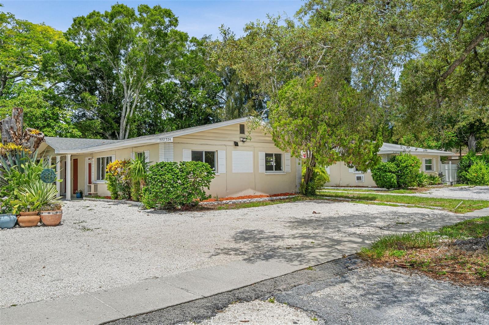 522 Florida Ave Property Photo 1