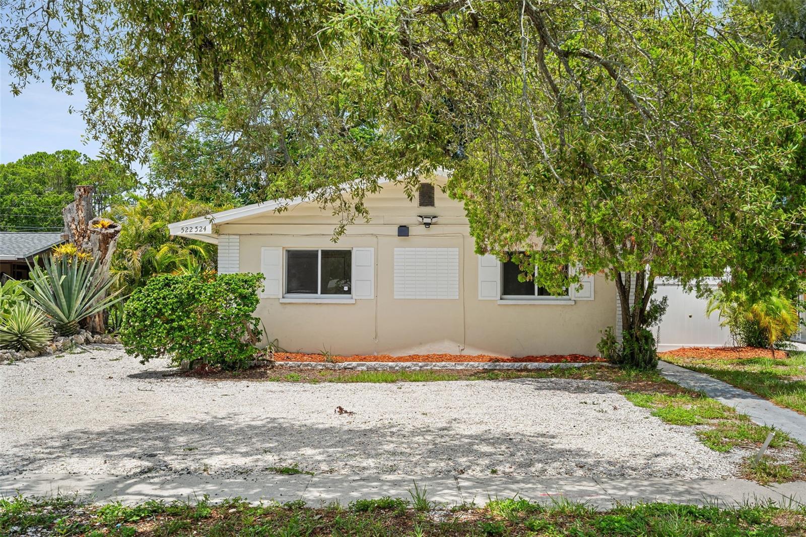 522 Florida Ave Property Photo 3