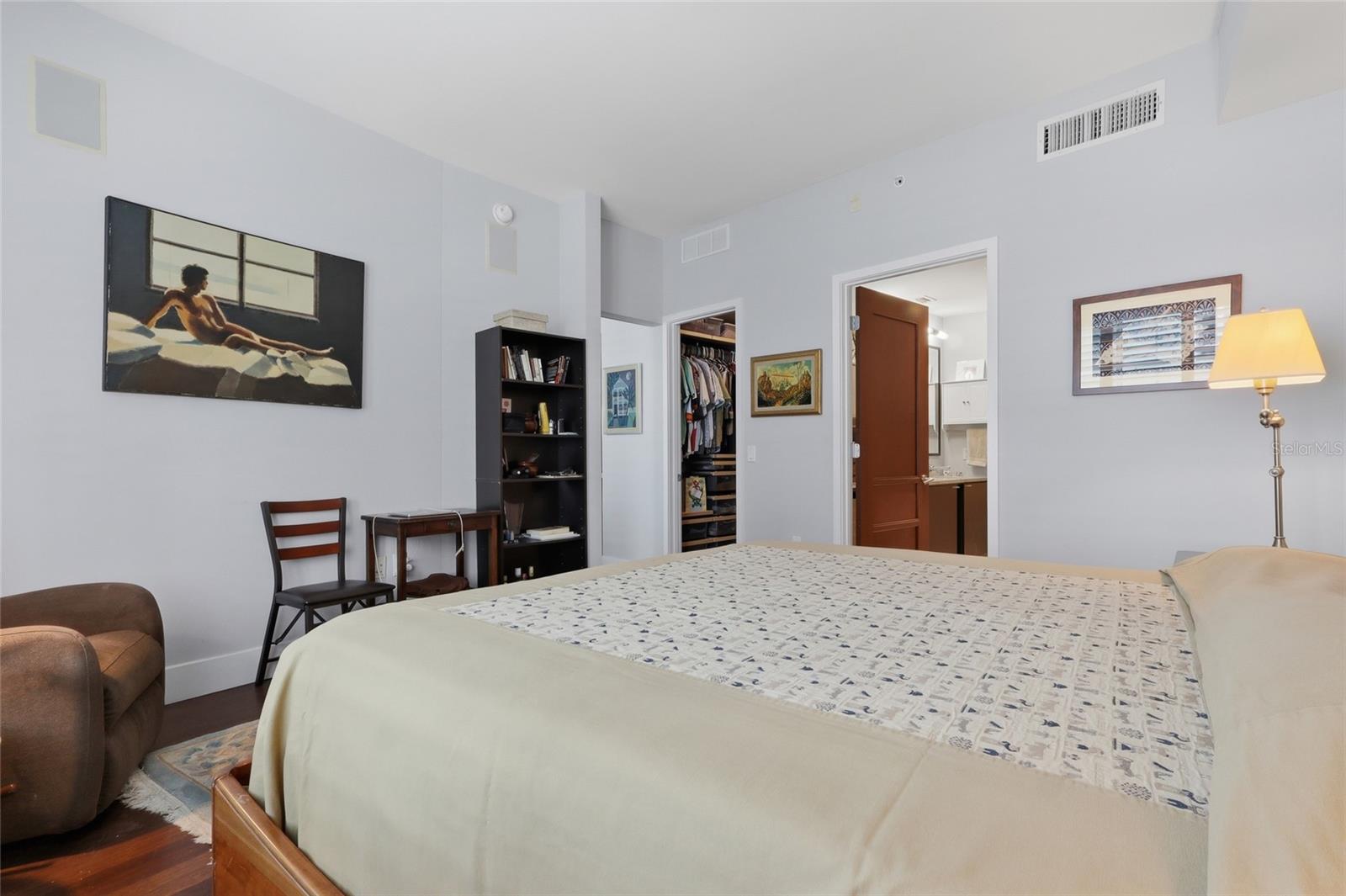 111 N 12th St #1521 Property Photo 14