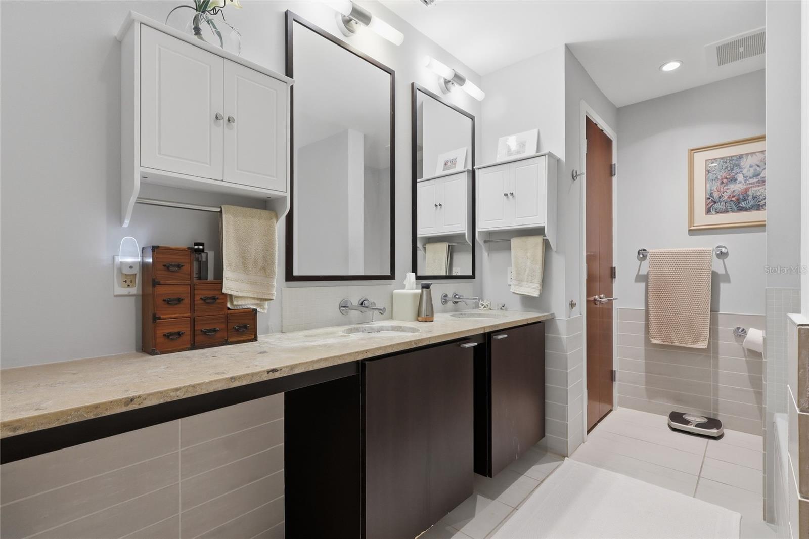 111 N 12th St #1521 Property Photo 16