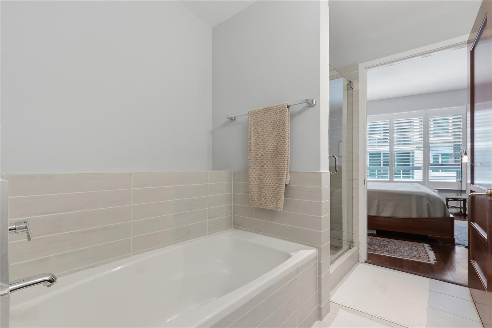 111 N 12th St #1521 Property Photo 17