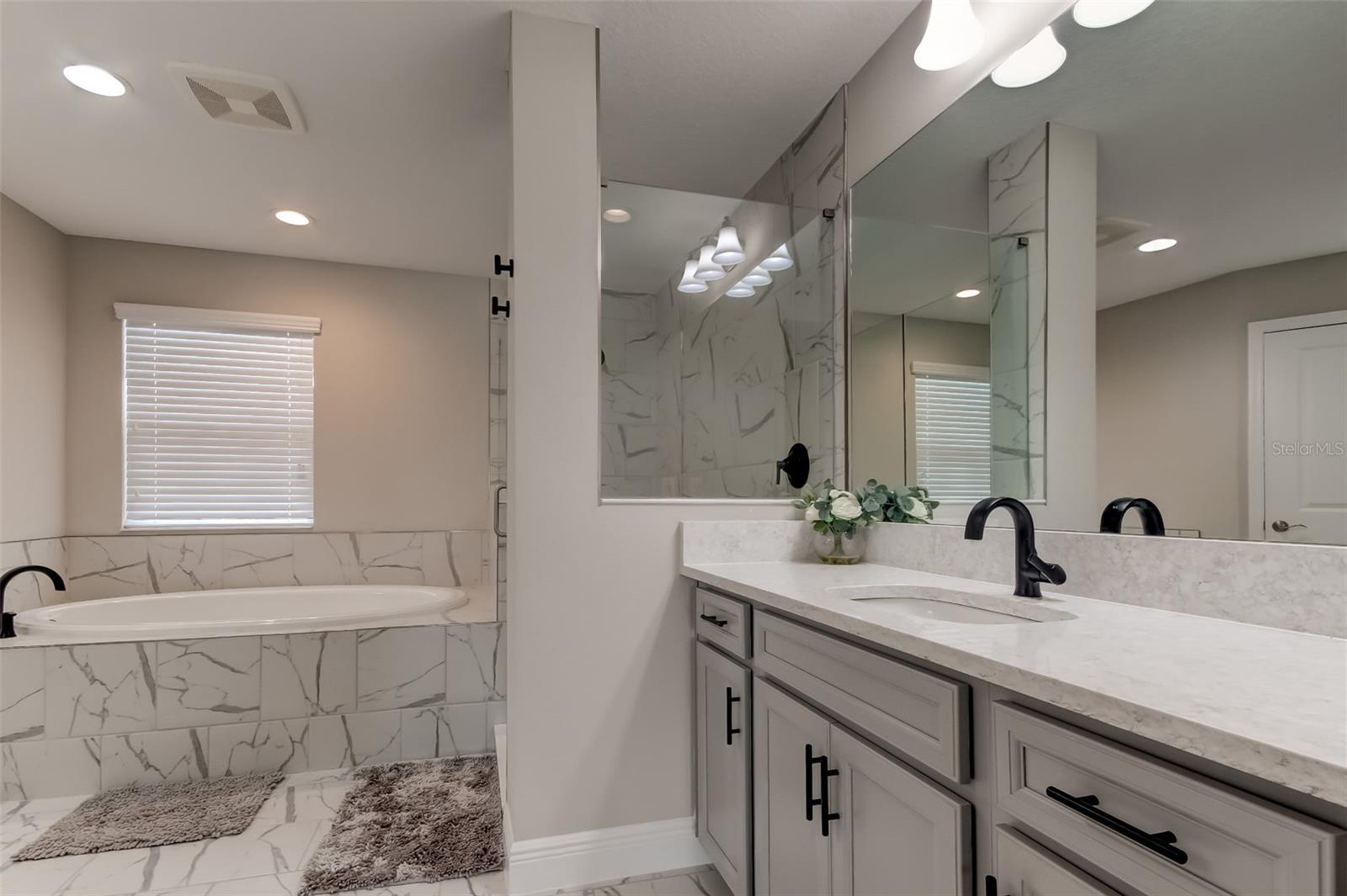 13118 Jeter Creek Dr Property Photo 6