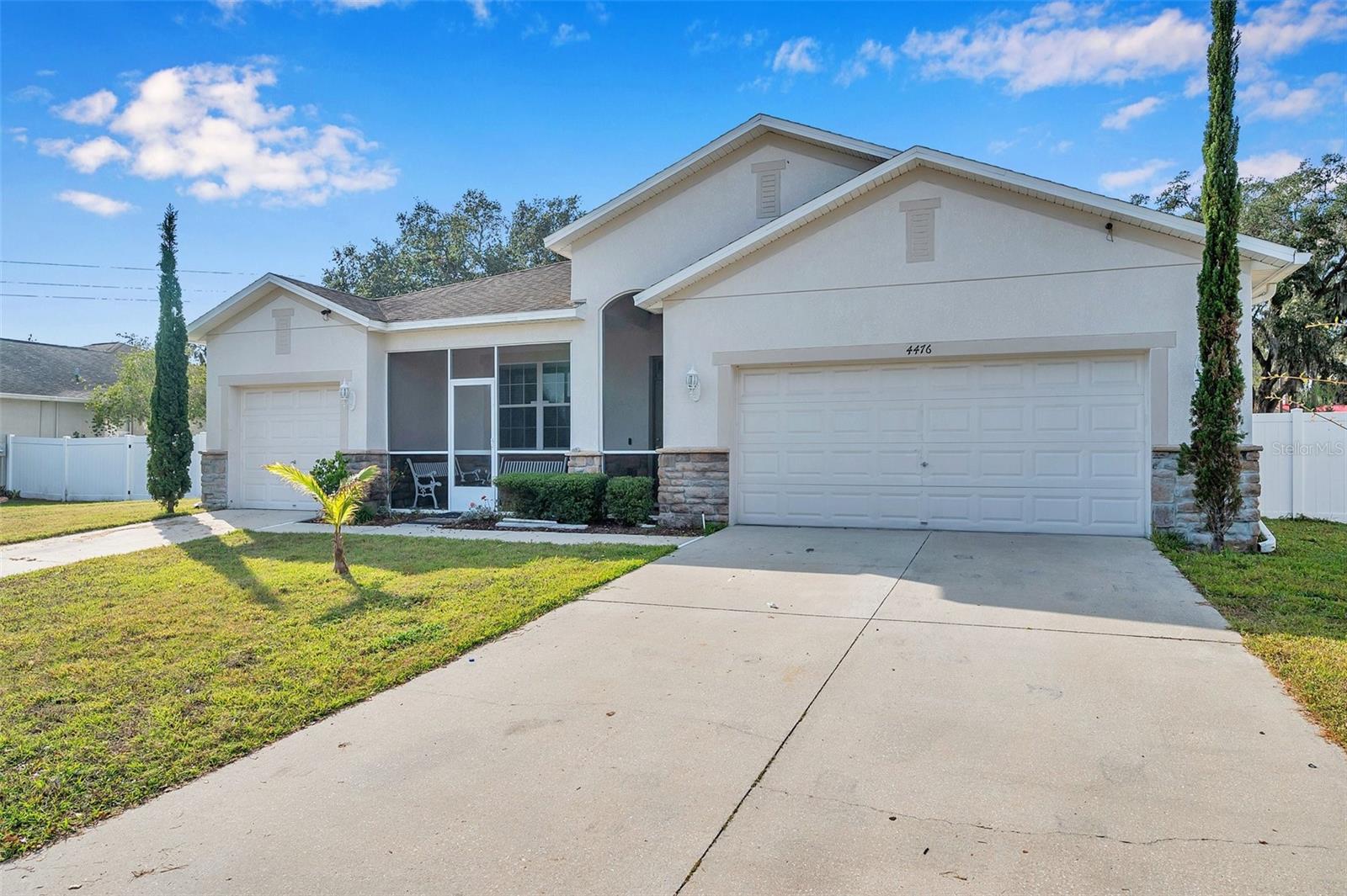 4476 Creekside Dr Property Photo 1