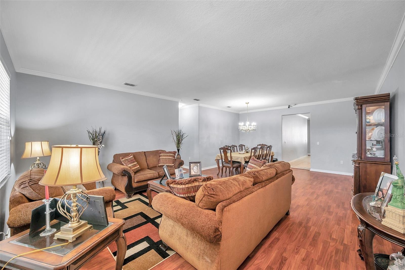 4476 Creekside Dr Property Photo 6