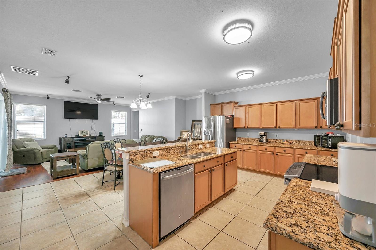 4476 Creekside Dr Property Photo 14
