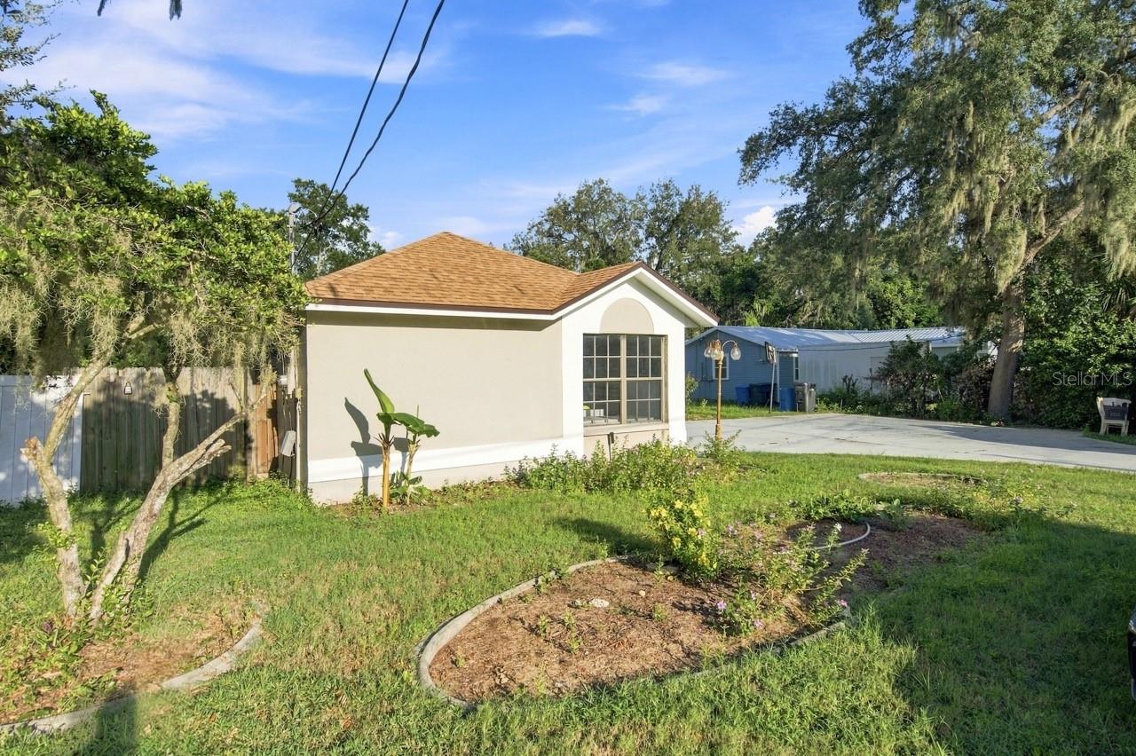 207 Limona Rd Property Photo 42