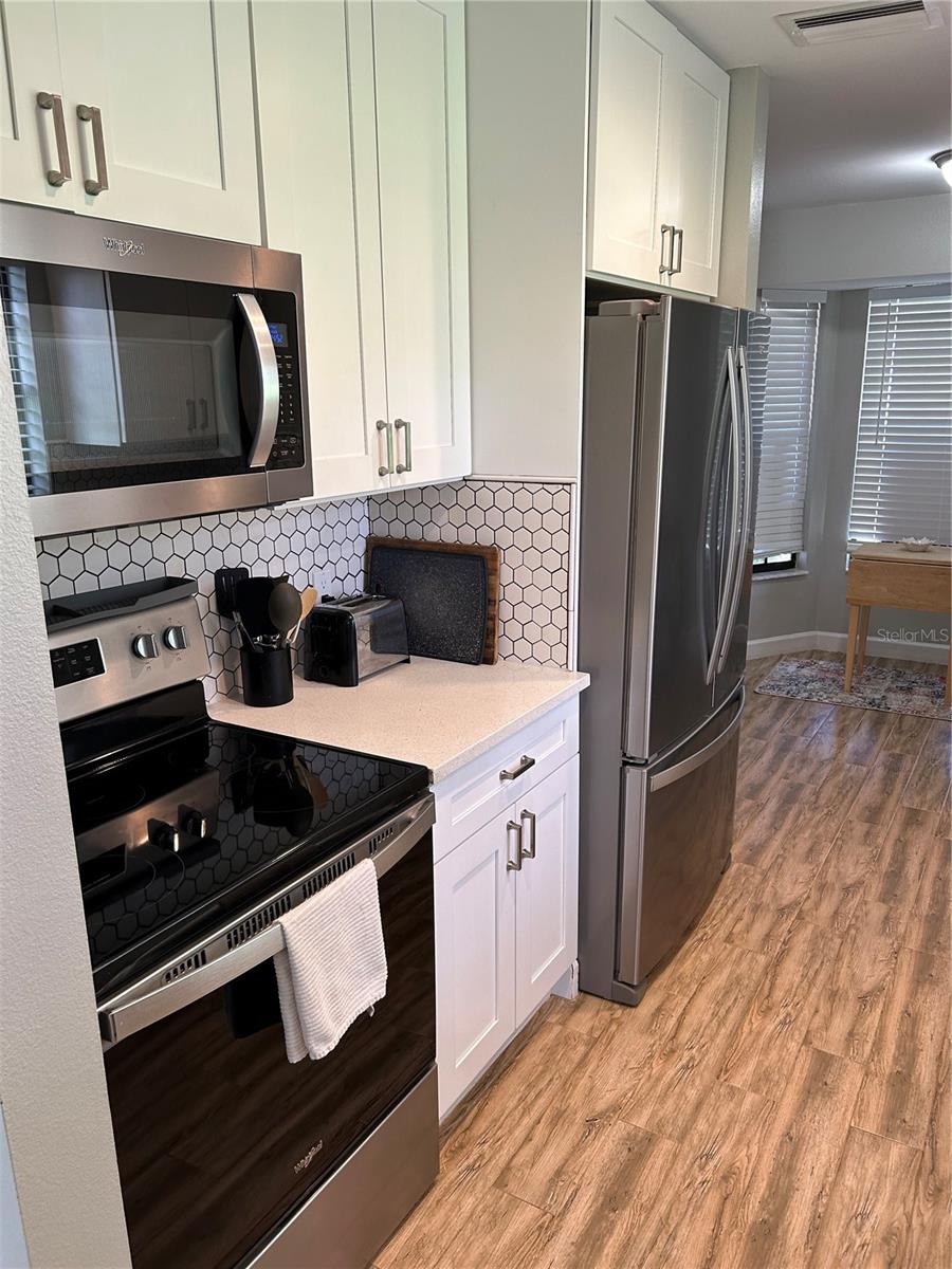 13236 Molitor Ct Property Photo 6