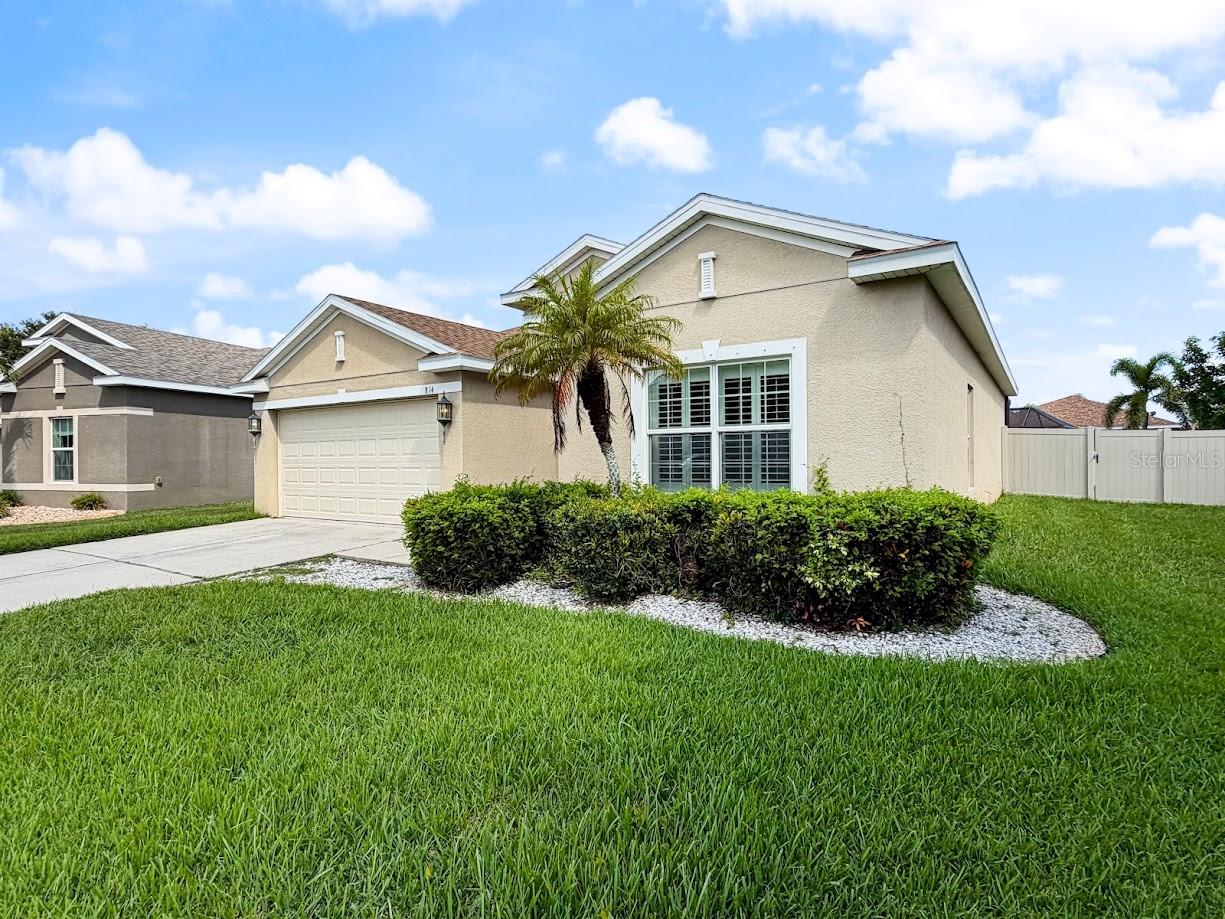 814 Parker Den Dr Property Photo 2