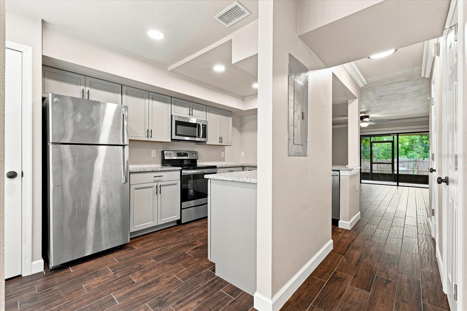 3324 Laurel View Dr Property Photo 9
