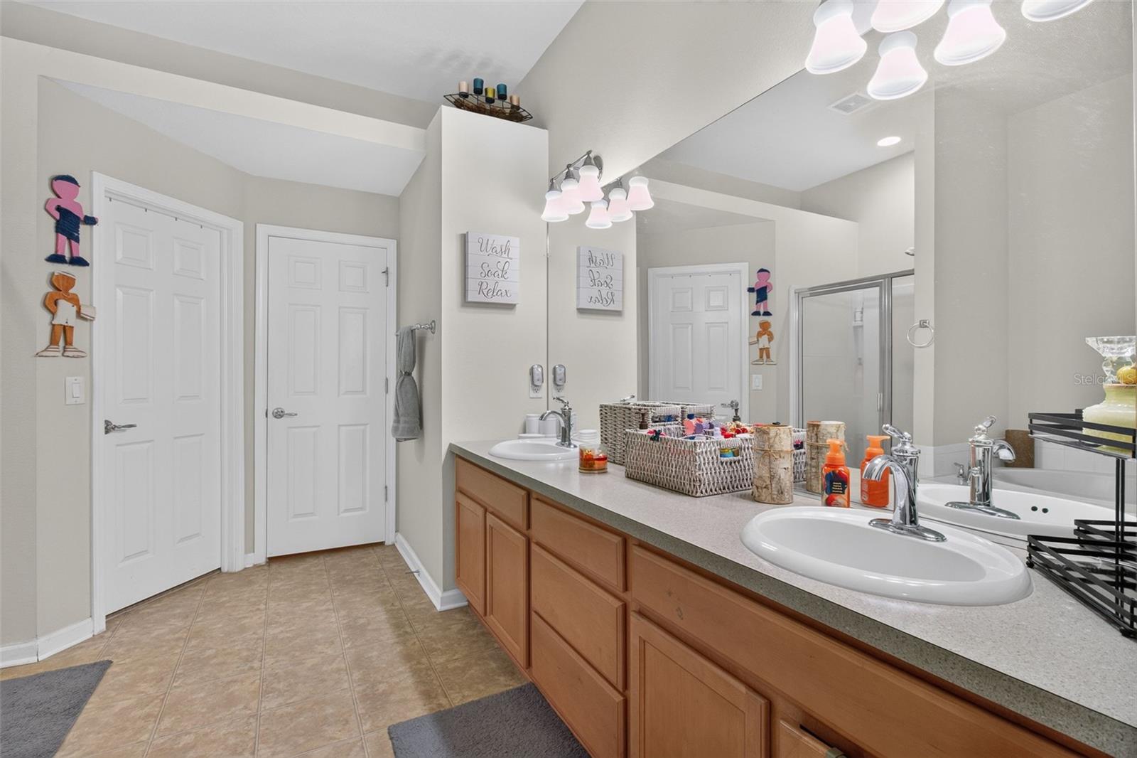 1234 Hill Flower Dr Property Photo 25