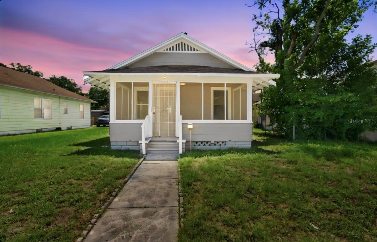 1140 10TH AVE S