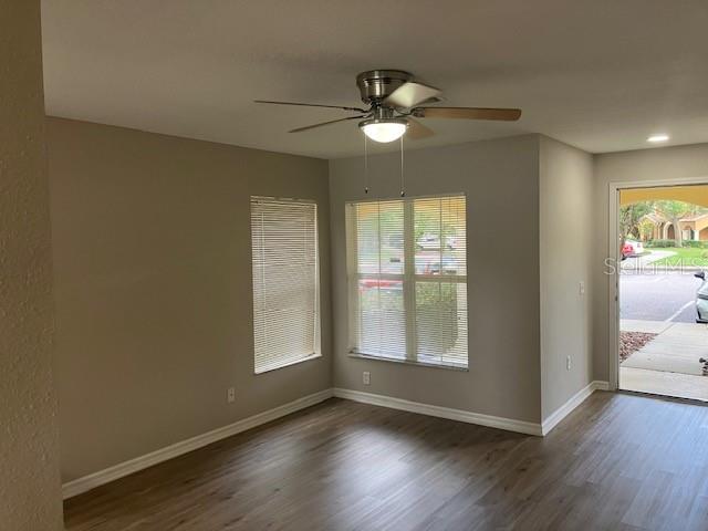 6922 Hawthorne Trace Ln Property Photo 2