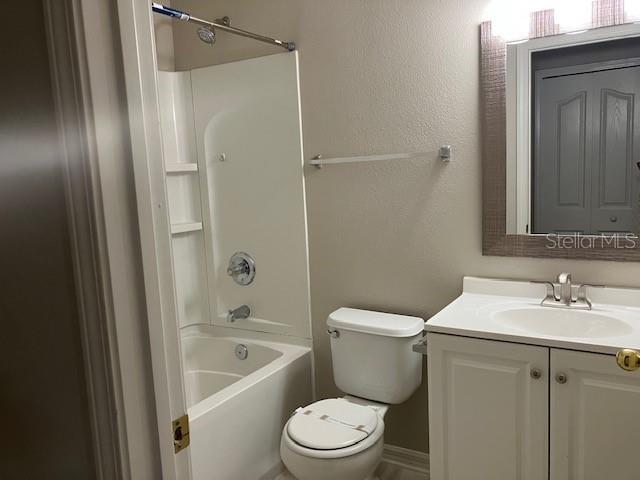 6922 Hawthorne Trace Ln Property Photo 9