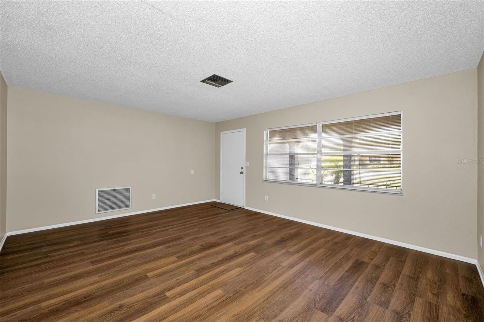 362 Portland Ave Property Photo 8