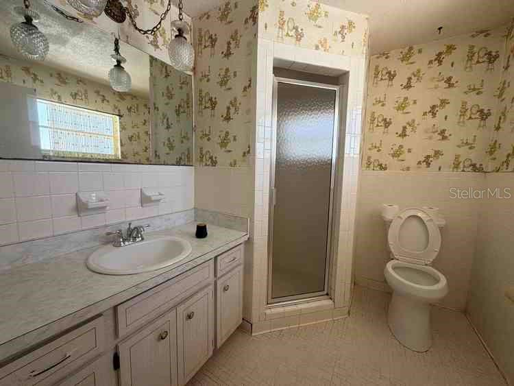 TB8541574 Property Photo 6