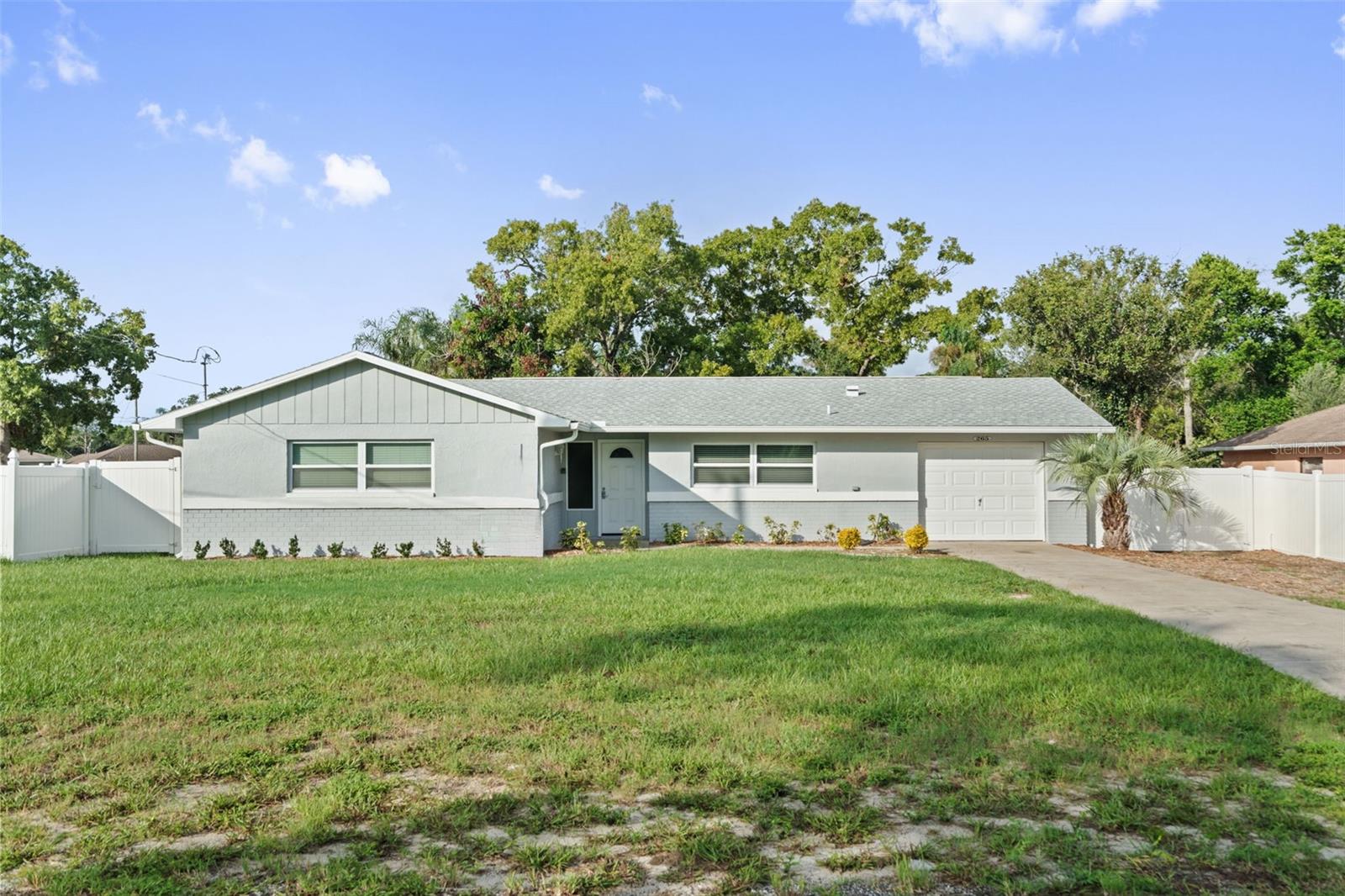 265 Plumtree Ave Property Photo 1