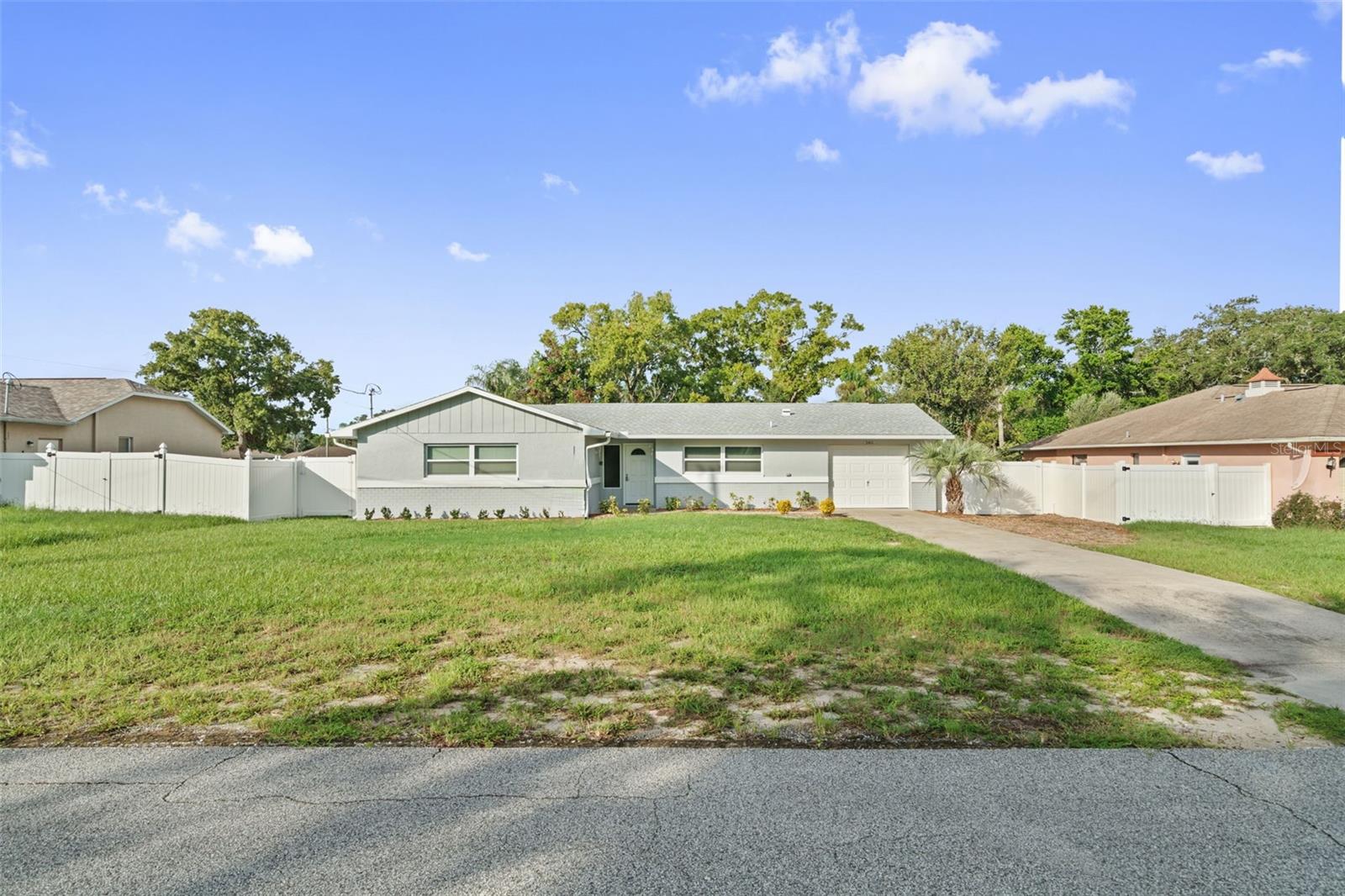 265 Plumtree Ave Property Photo 6