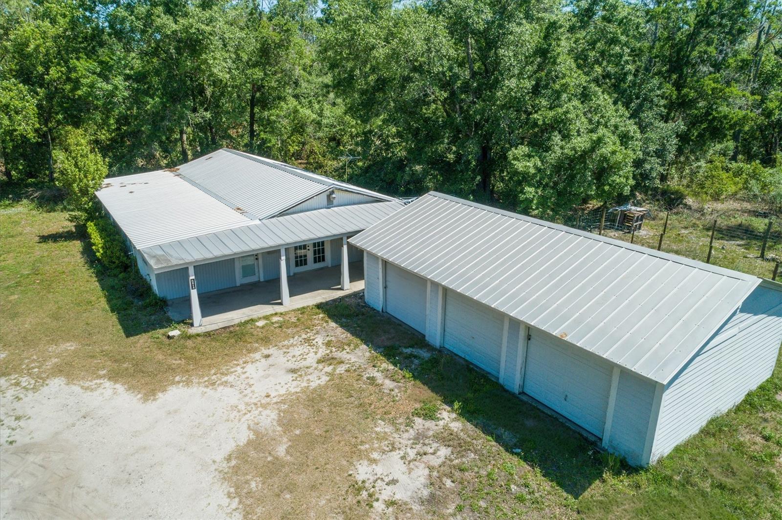 6814 Pearson Ln Property Photo 2