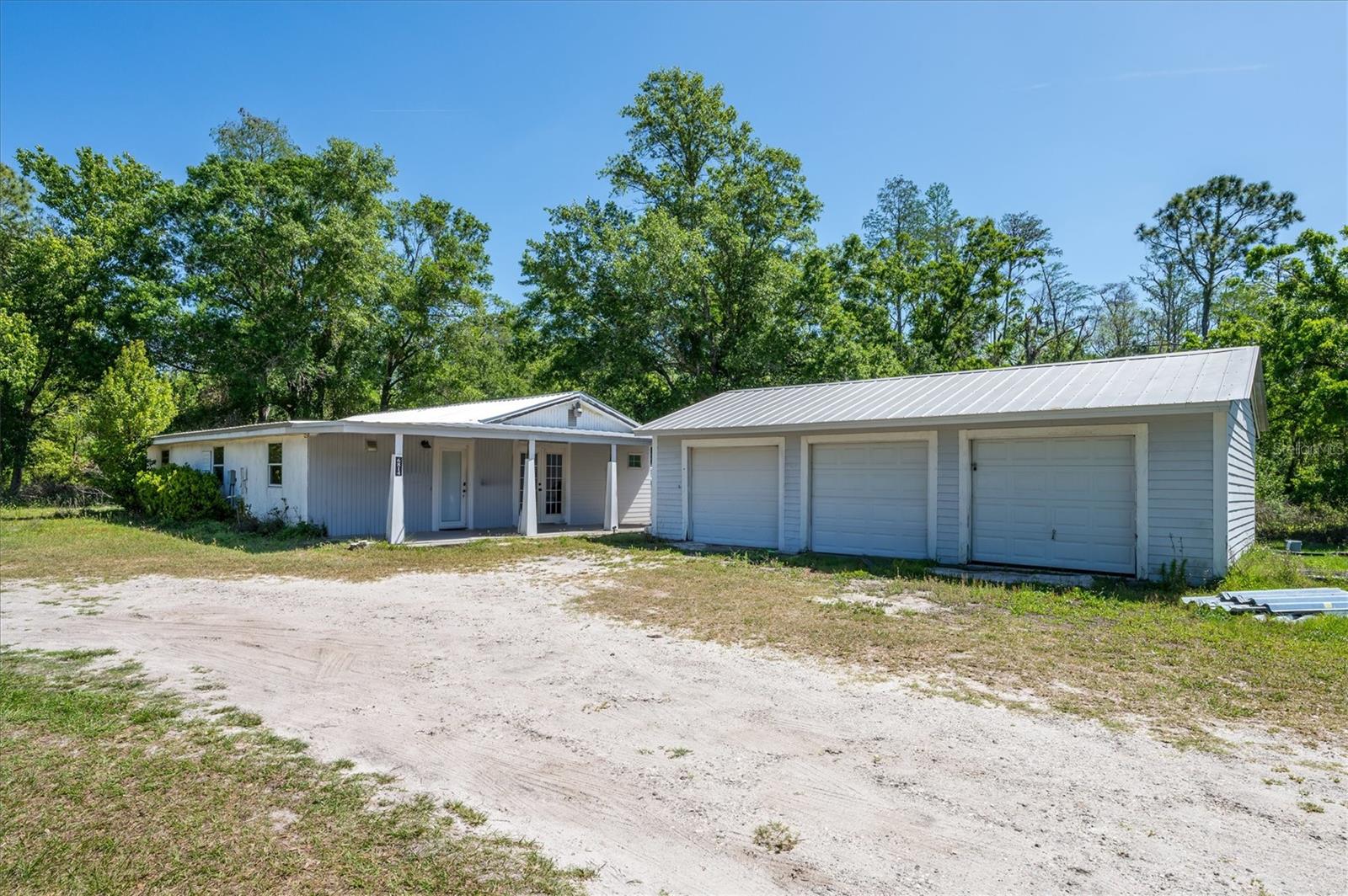 6814 Pearson Ln Property Photo 5