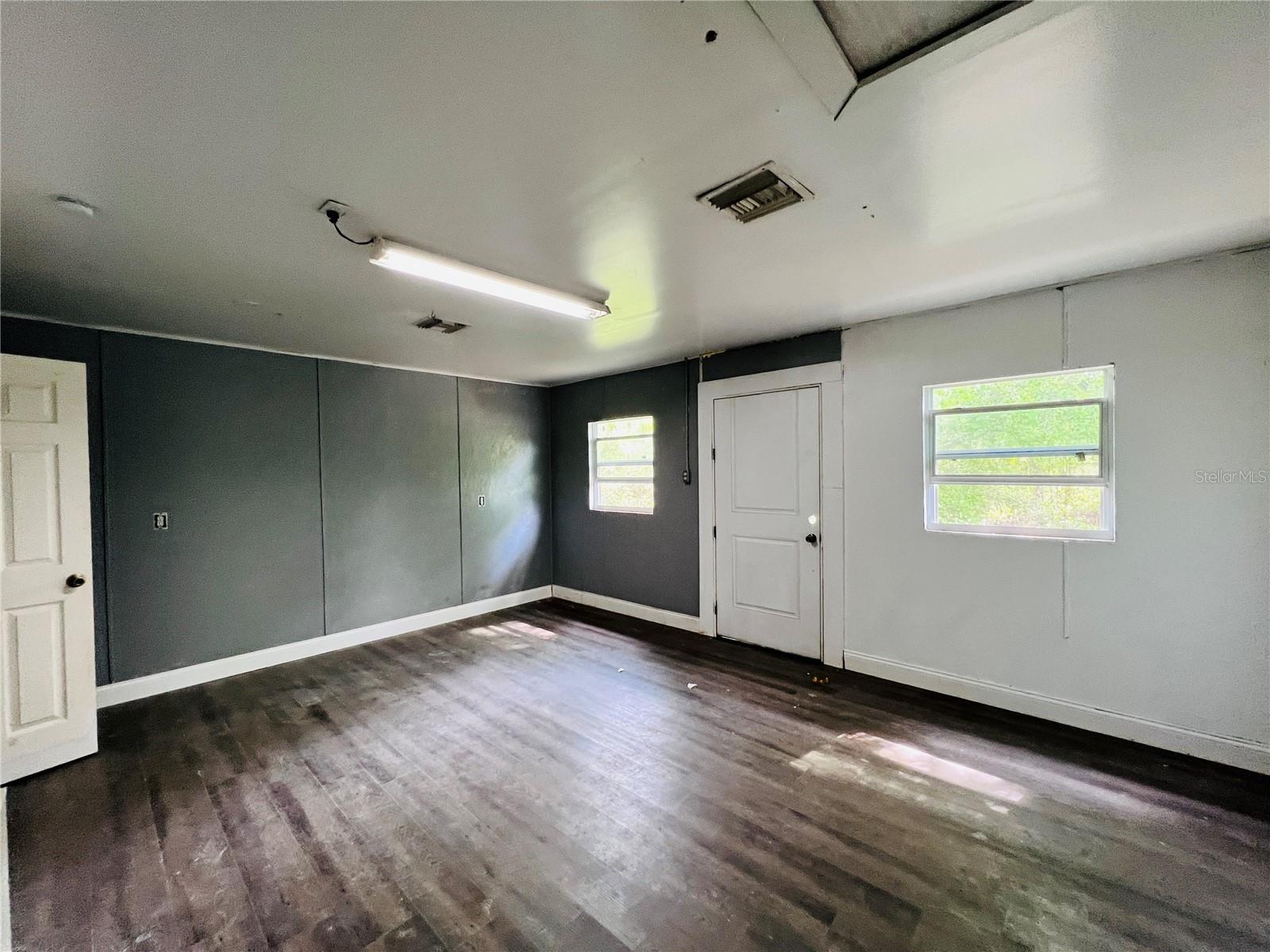 6814 Pearson Ln Property Photo 15