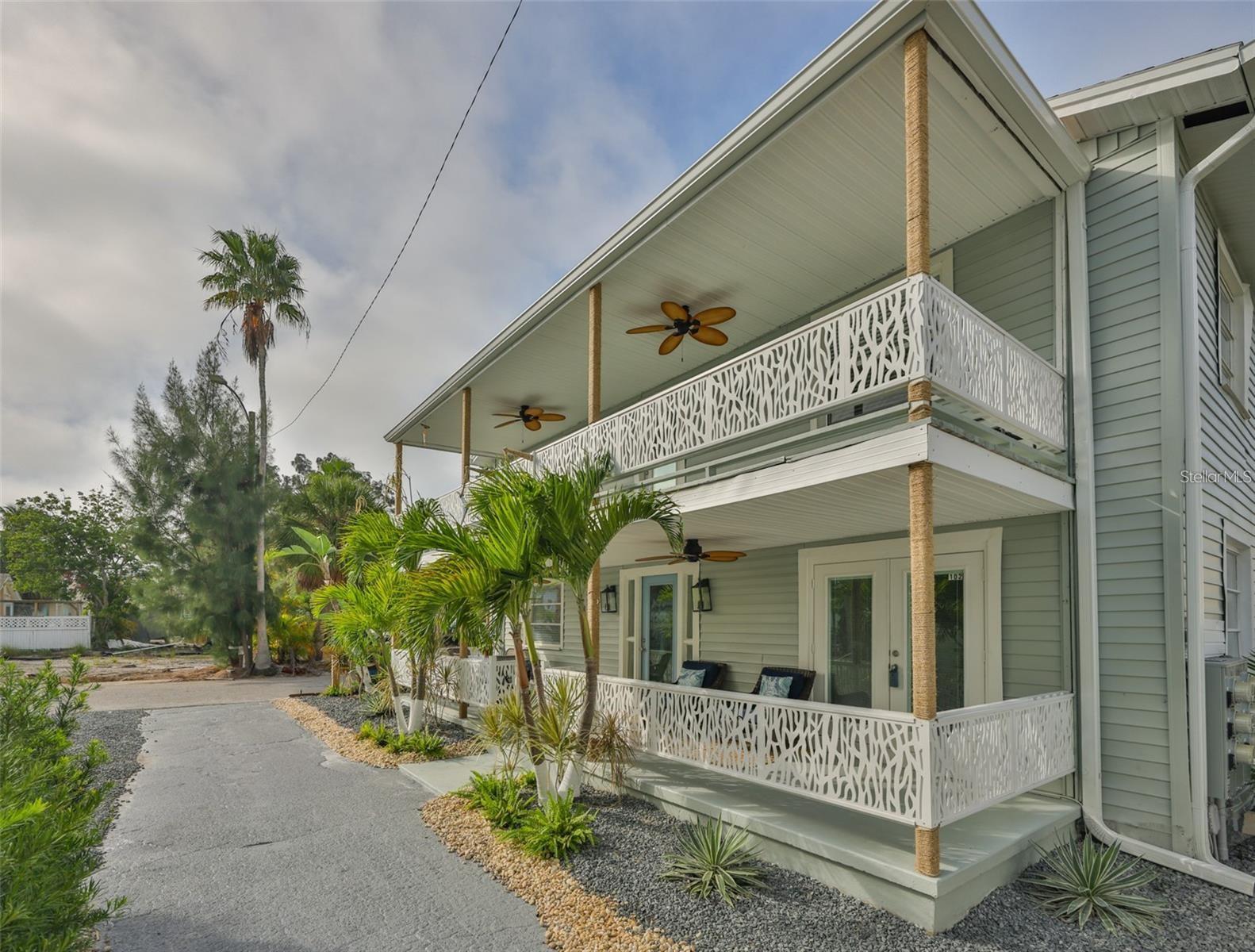 134 86th Ter Property Photo 2