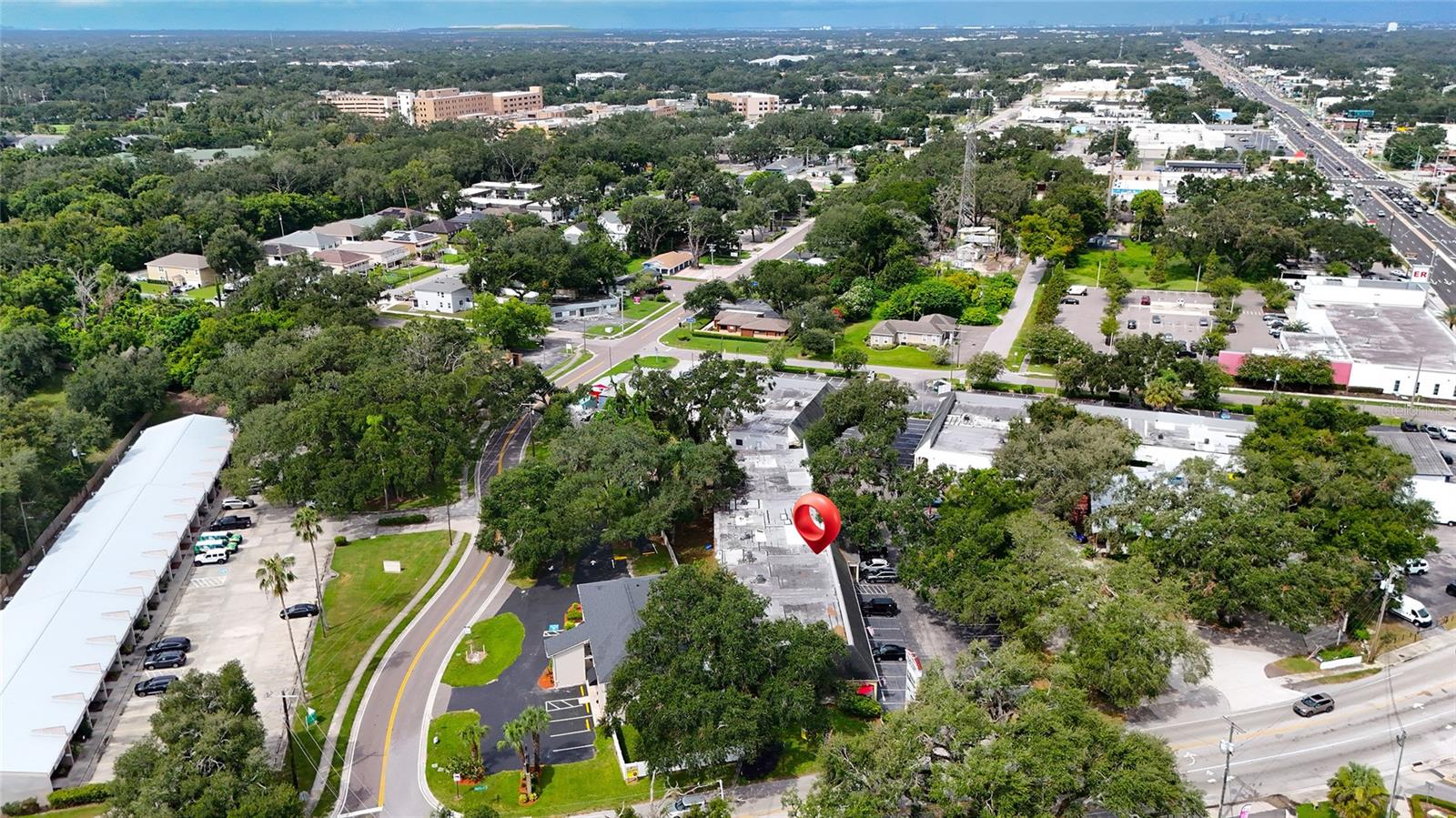 110 Lithia Pinecrest Rd #d Property Photo 32