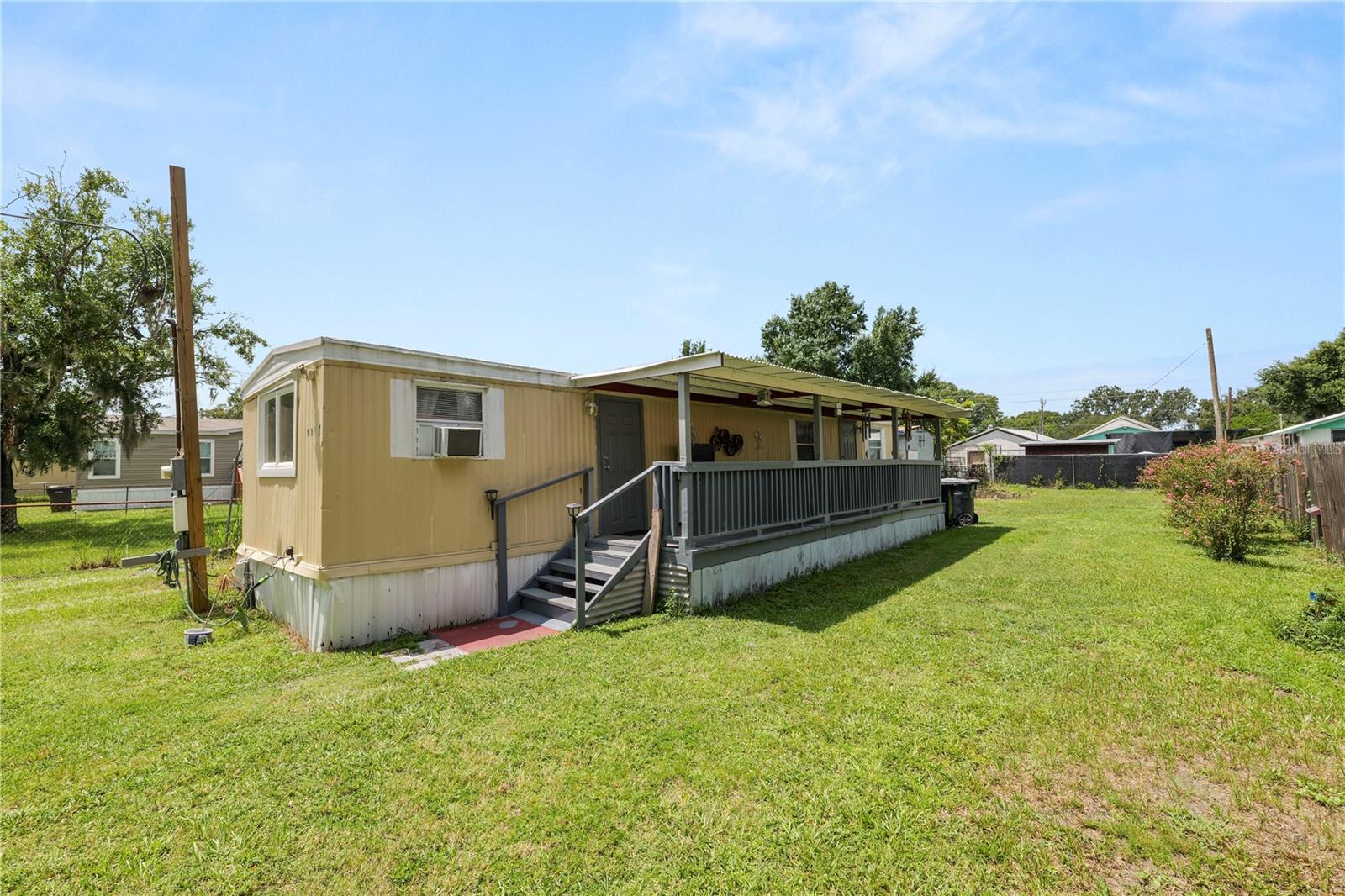 1111 S Terry Ave Property Photo 2