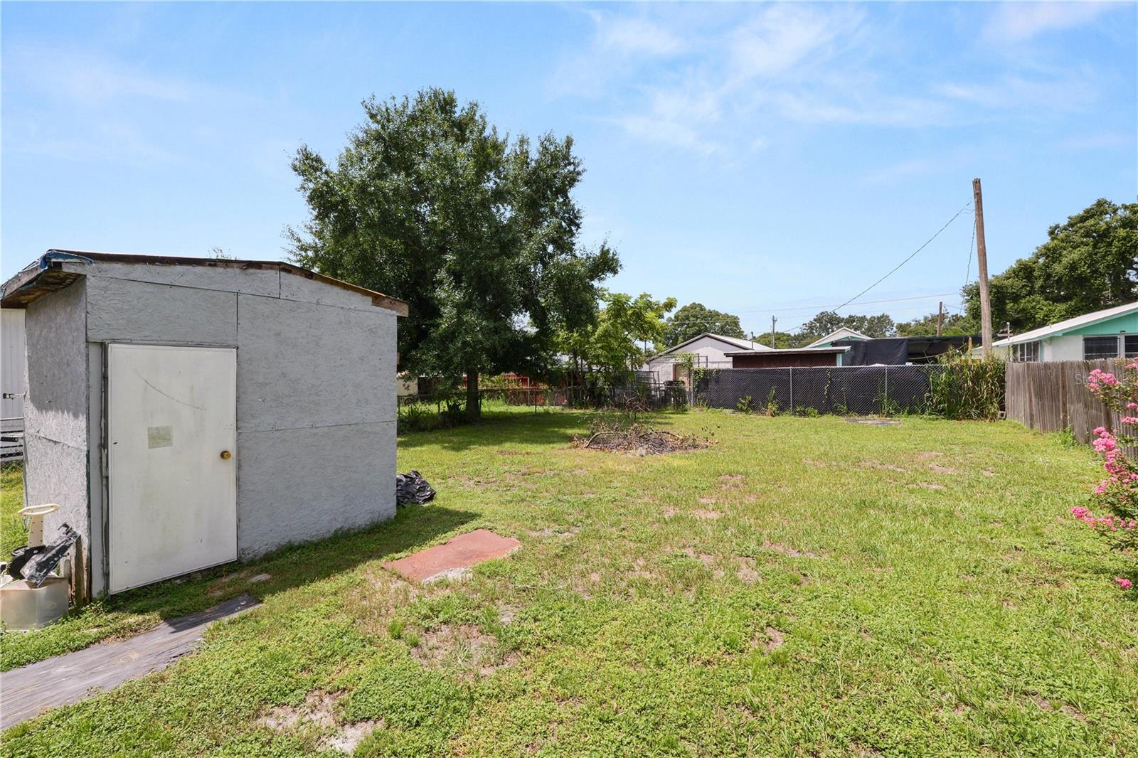 1111 S Terry Ave Property Photo 15