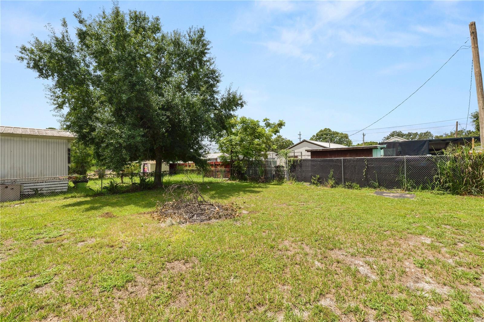 1111 S Terry Ave Property Photo 16