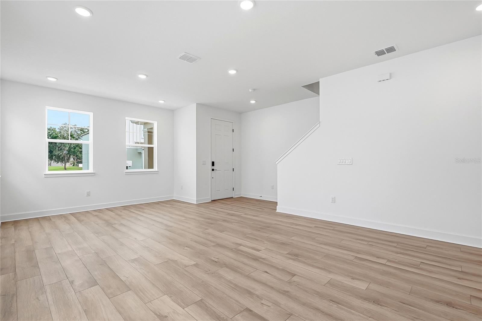 2015 Amelia Bay Pl Property Photo 8
