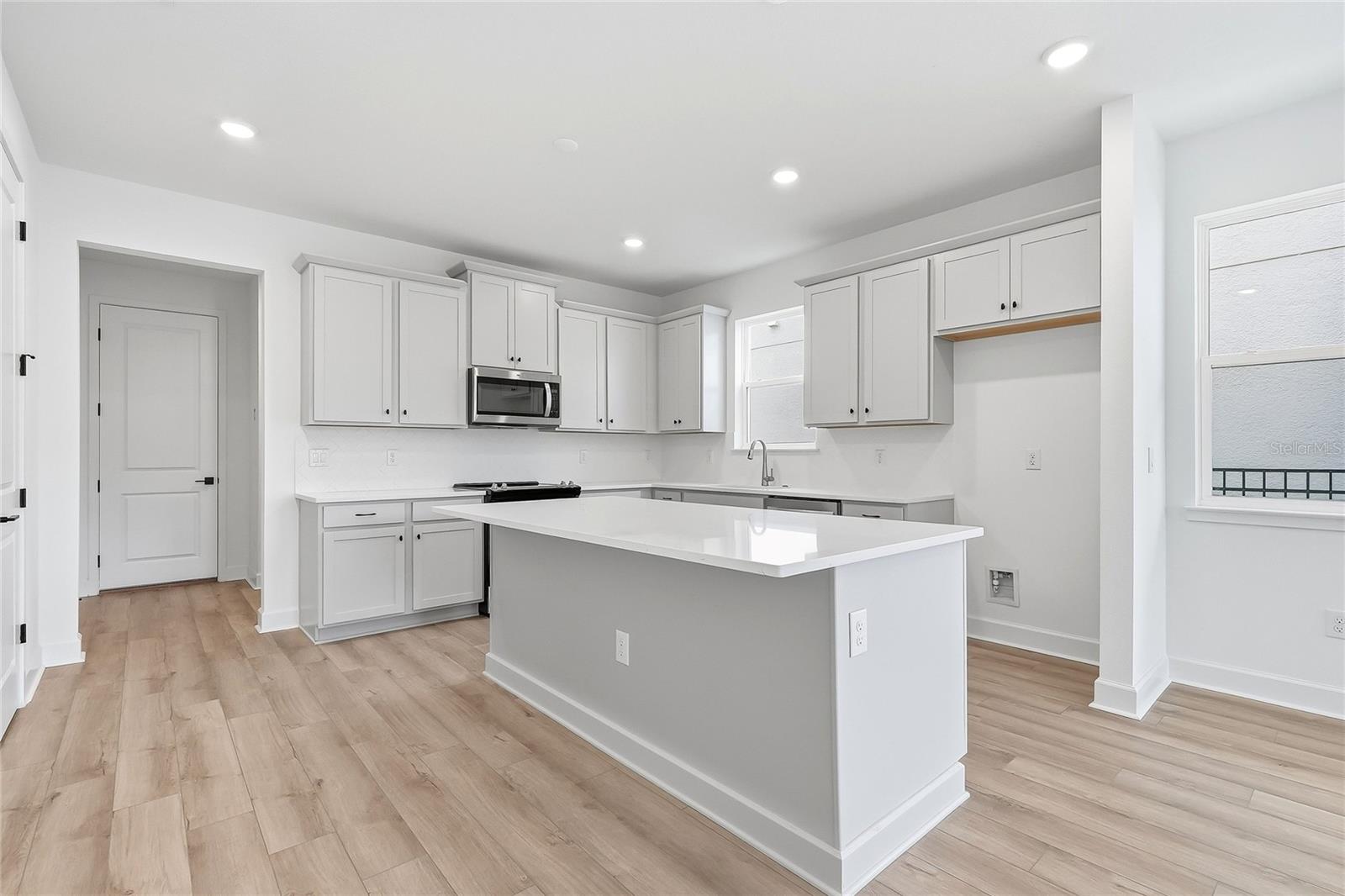 2015 Amelia Bay Pl Property Photo 12