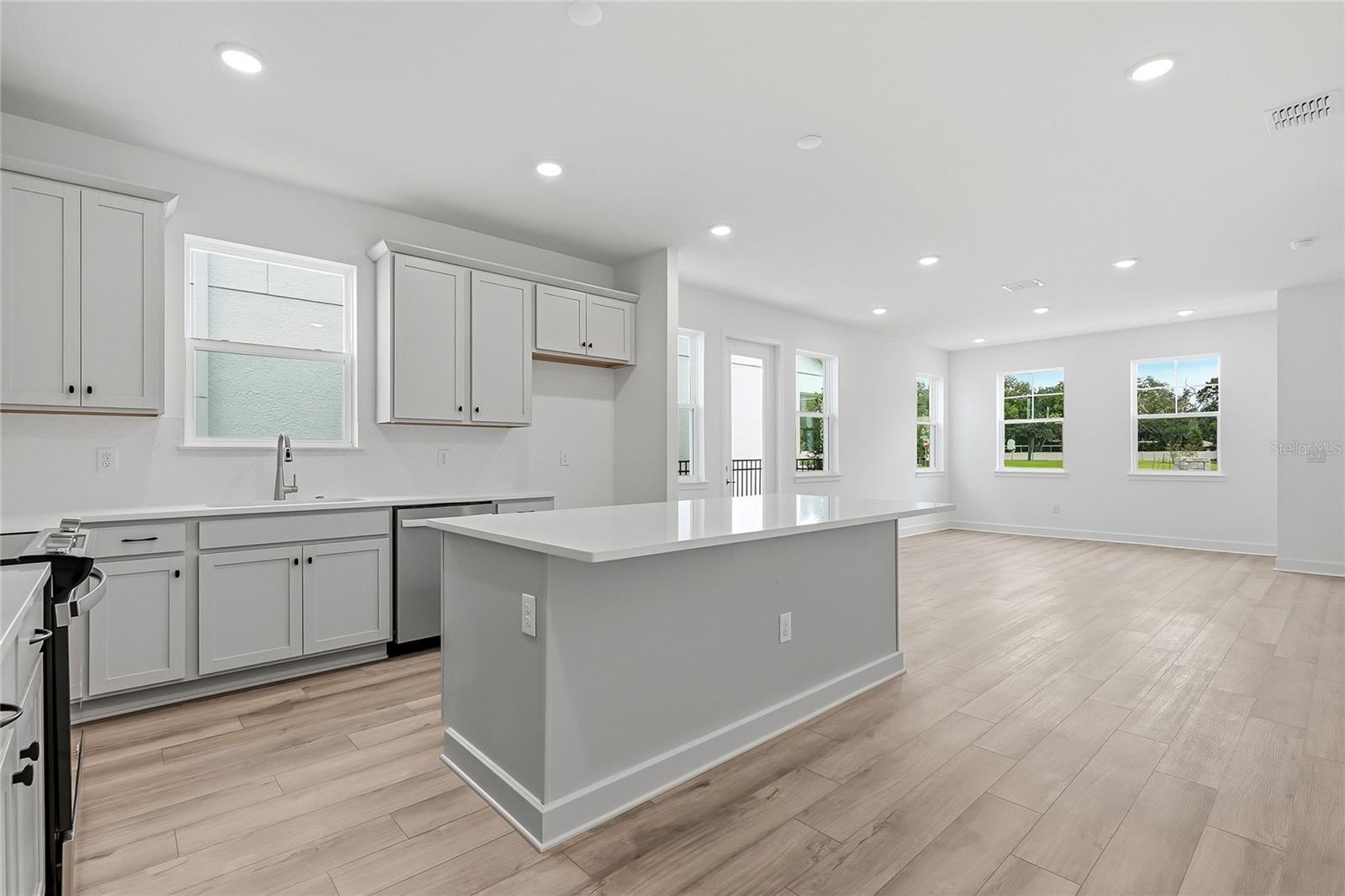 2015 Amelia Bay Pl Property Photo 14