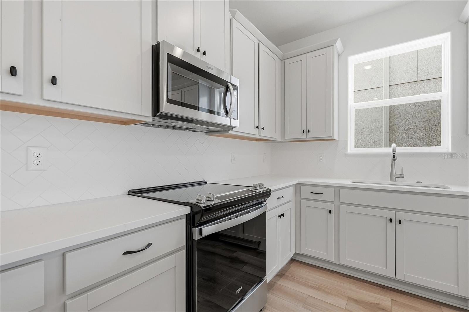 2015 Amelia Bay Pl Property Photo 15