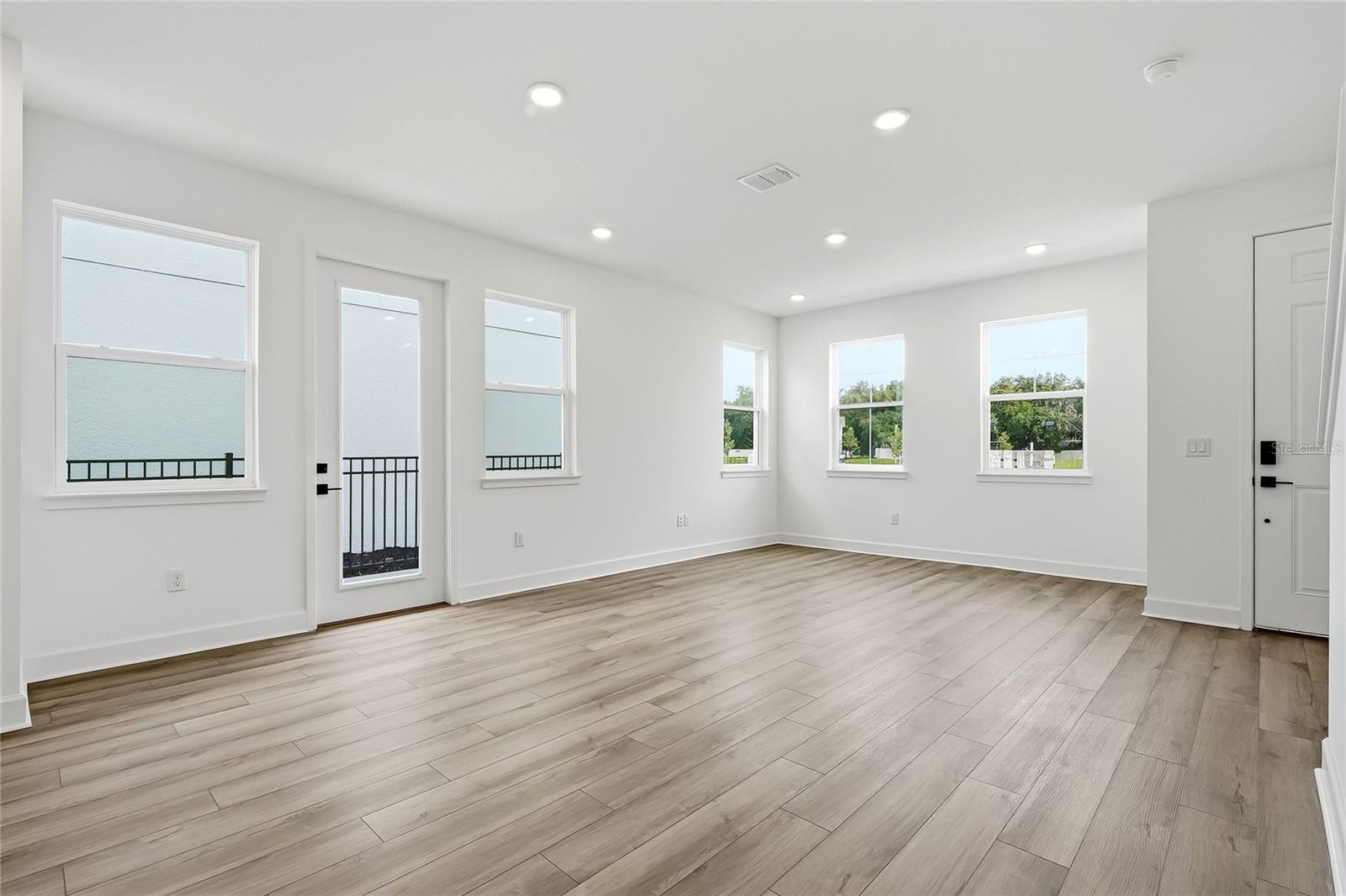 2015 Amelia Bay Pl Property Photo 18
