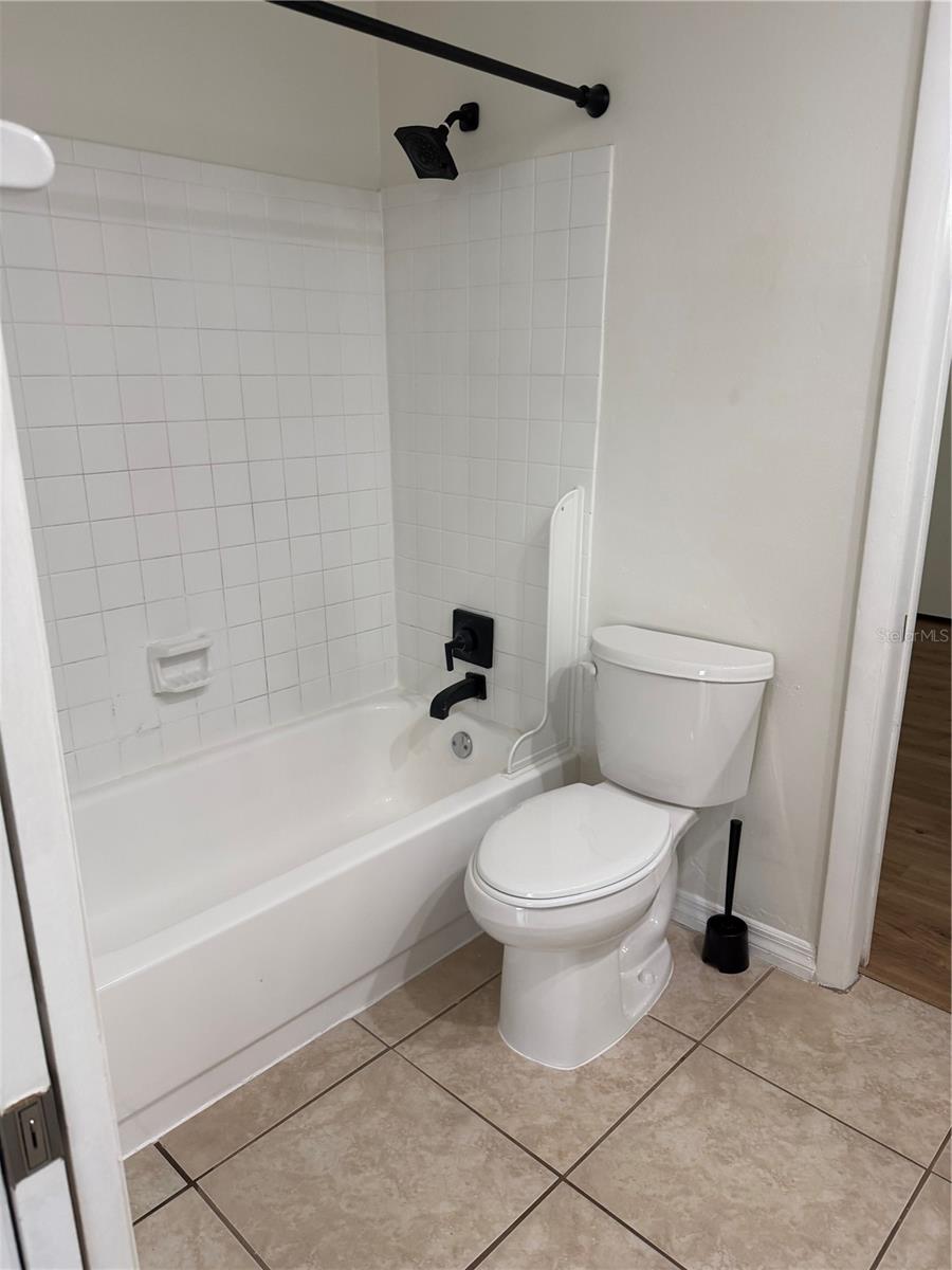 208 S Malcolm Ct Property Photo 14
