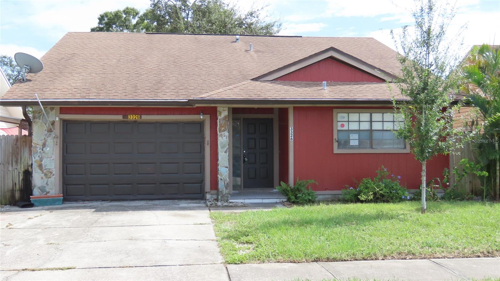 3326 Whispering Dr N Property Photo