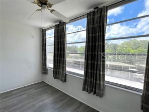 911 Washington Ave #209 Property Photo 6