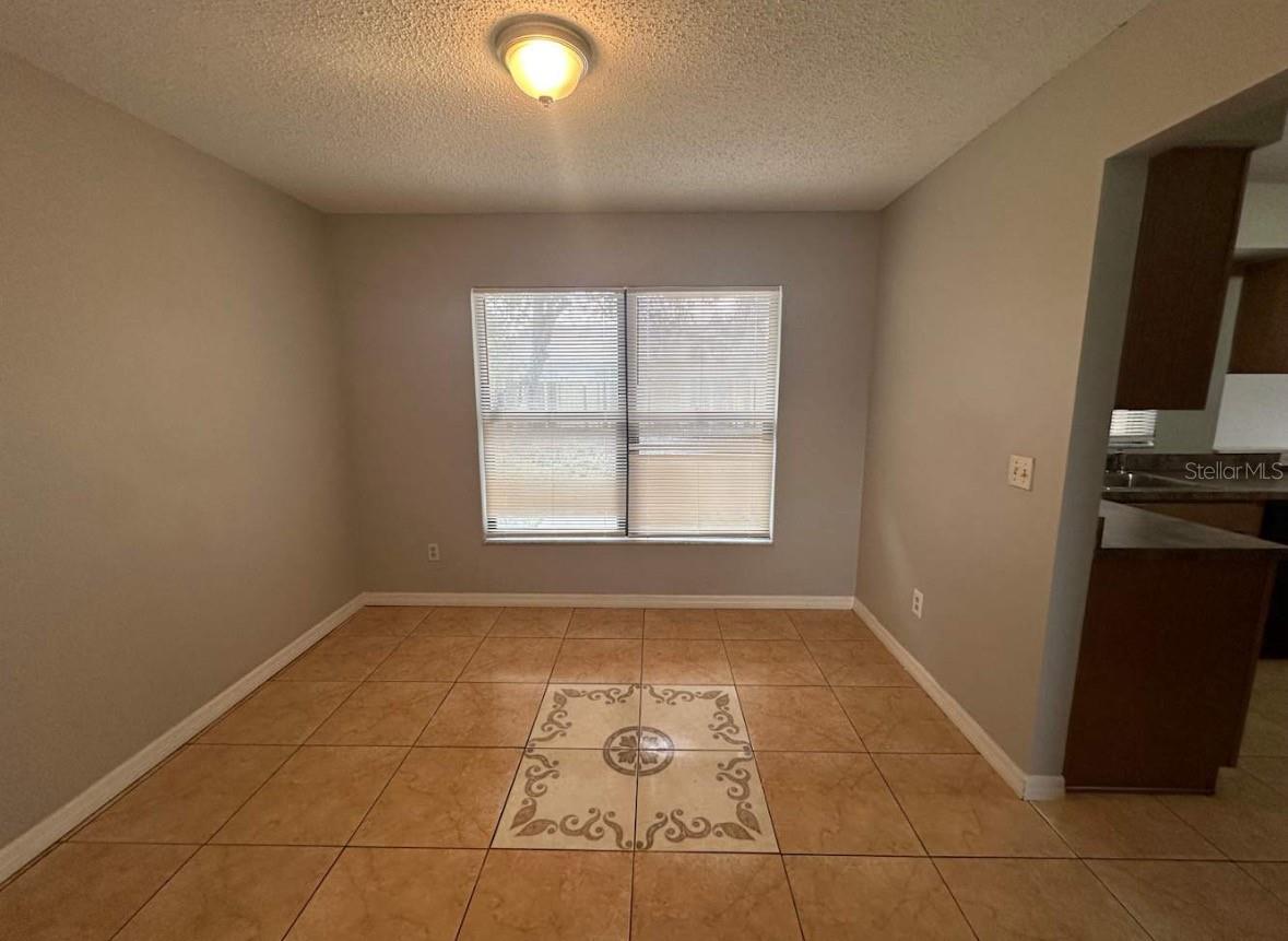 1746 Meredith Ave Property Photo 4