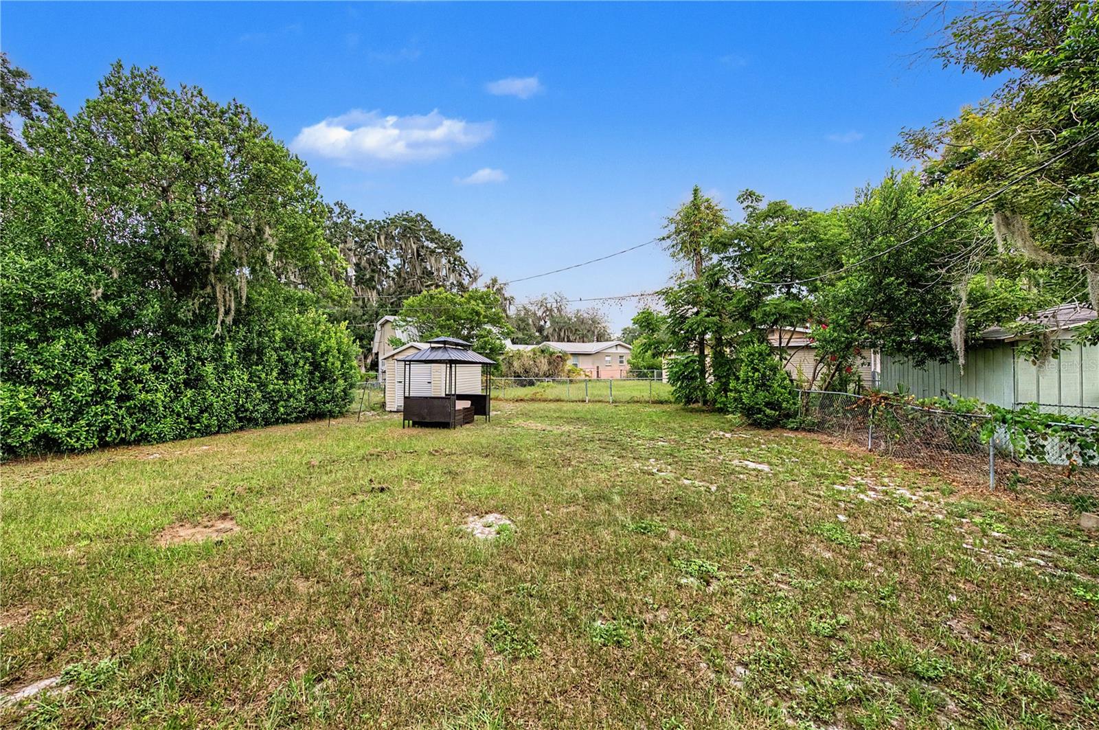305 Cordova Rd Property Photo 23